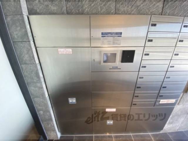 宅配ボックス