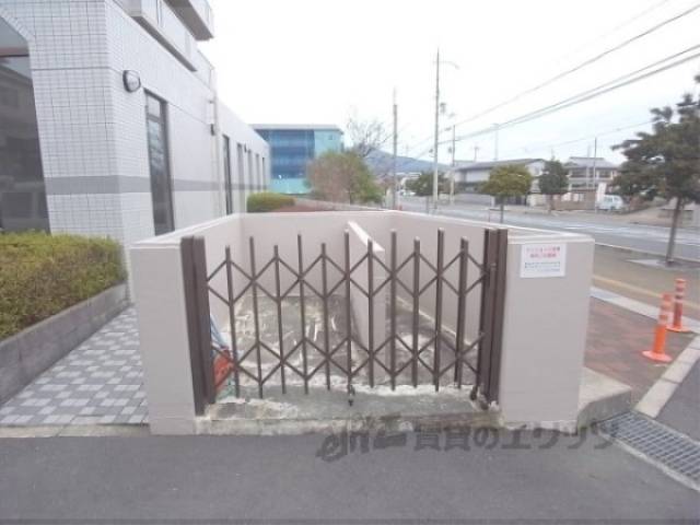 ゴミ置き場