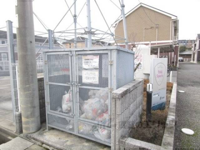 ゴミ置き場
