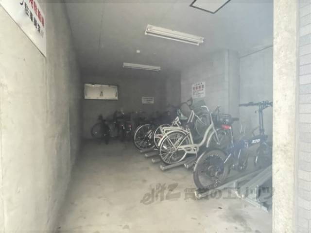 駐輪場