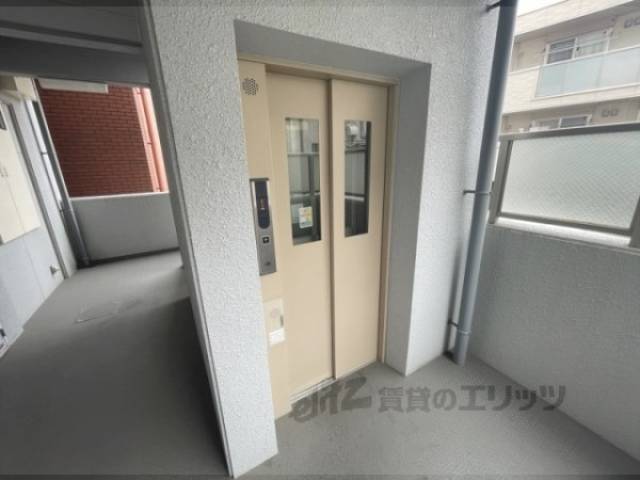 エレベーター