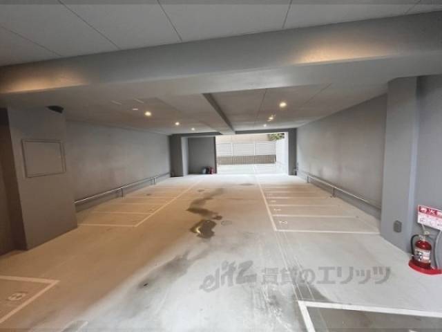 駐輪場　バイク