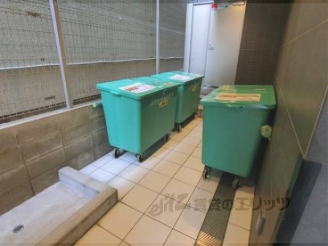 ゴミ置き場