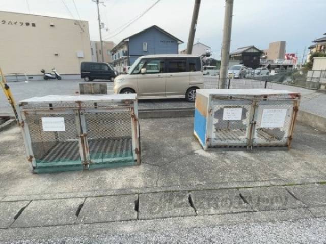 ゴミ置き場