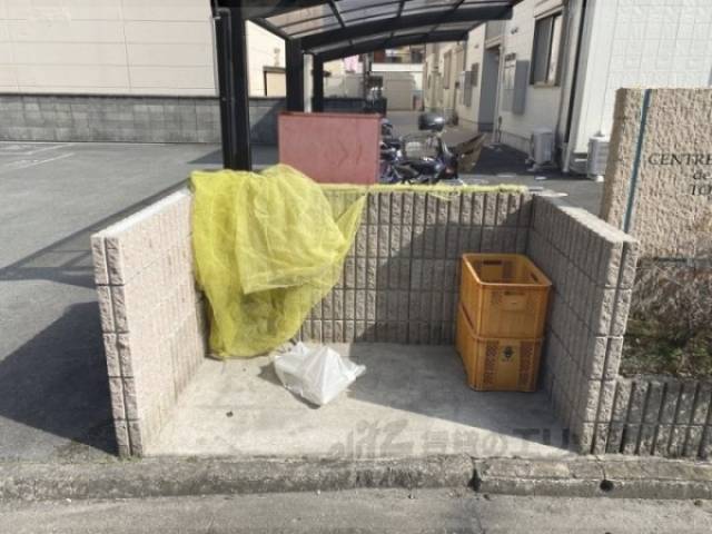 ゴミ置き場