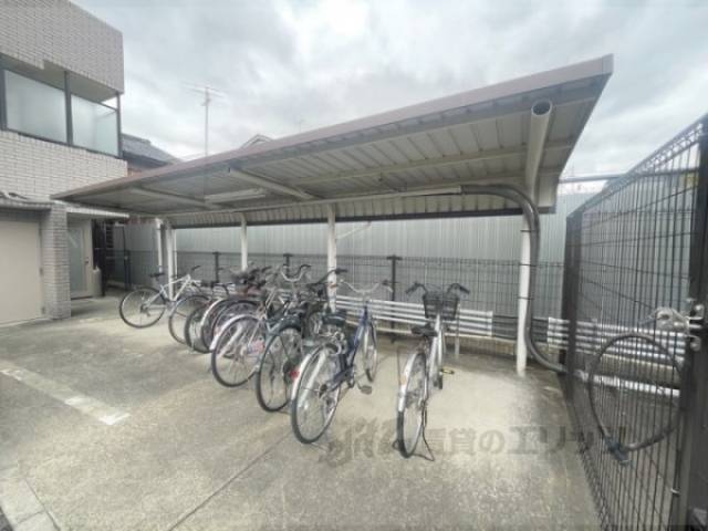 駐輪場