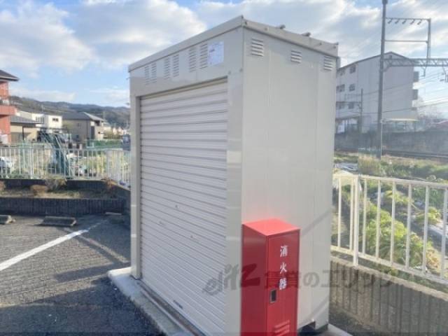 プロパンガス置き場