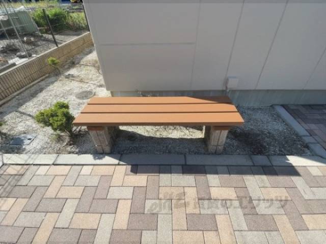 ベンチ