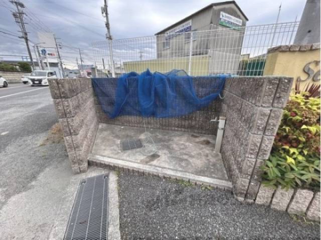 ゴミ置き場
