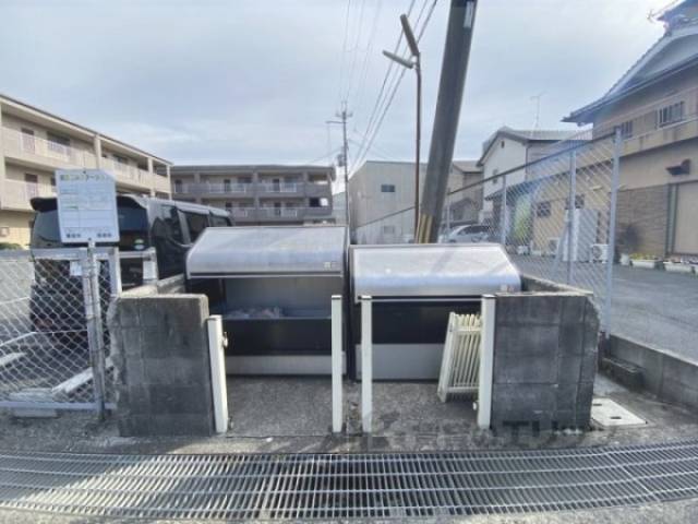 ゴミ置き場