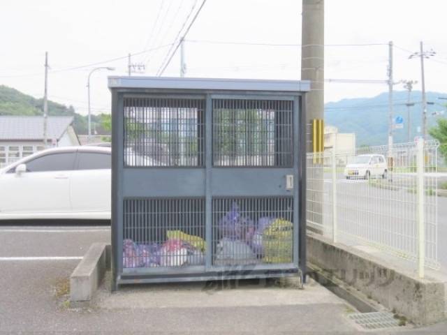 ゴミ置き場