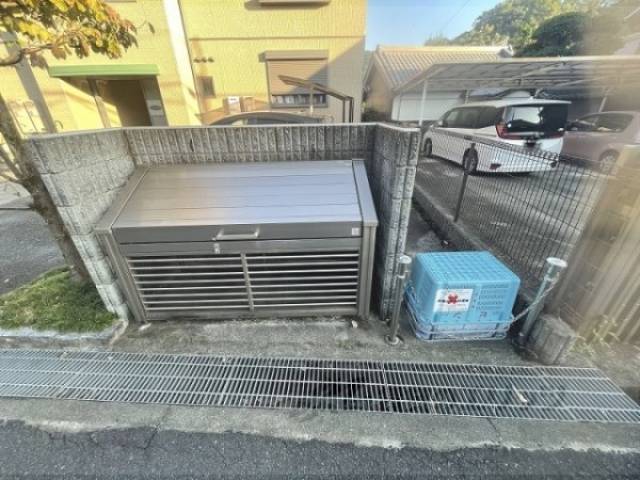 ゴミ置き場