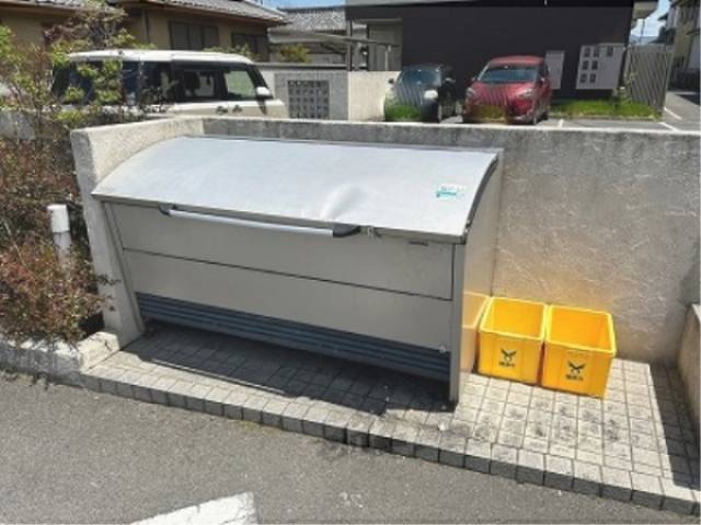 ゴミ置き場