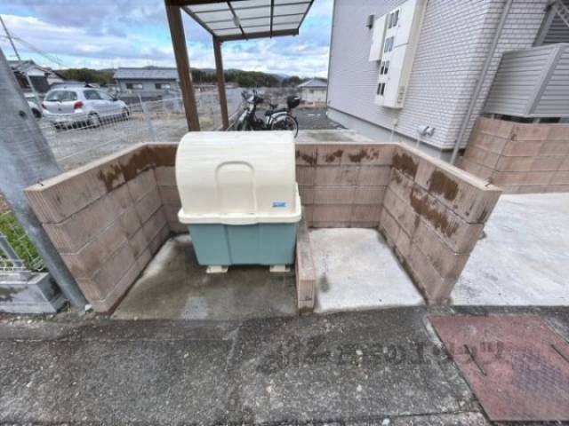 ゴミ置き場