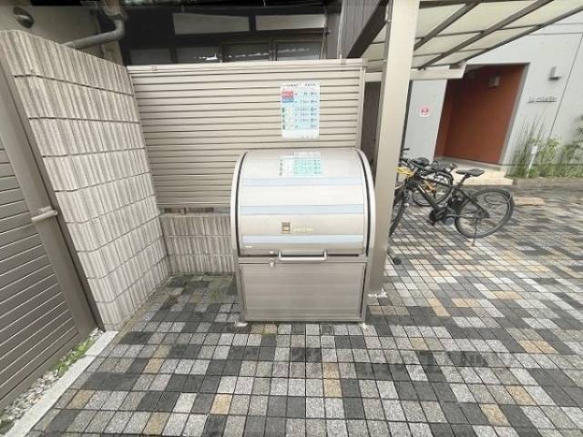 ゴミ置き場
