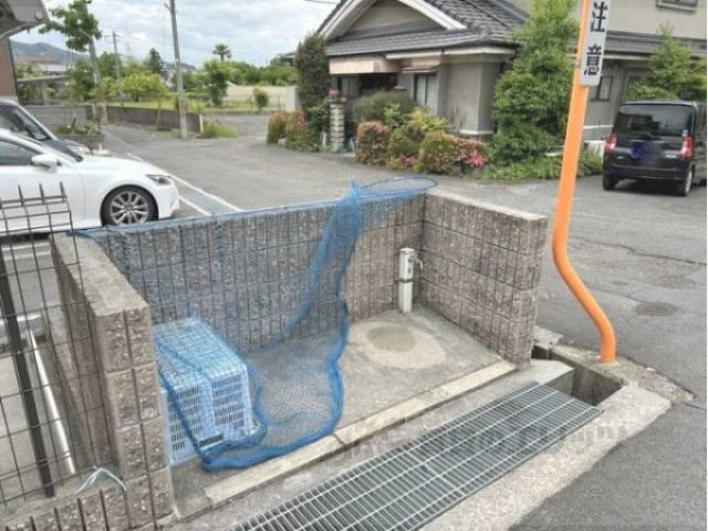 ゴミ置き場