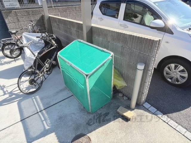 ゴミ置き場