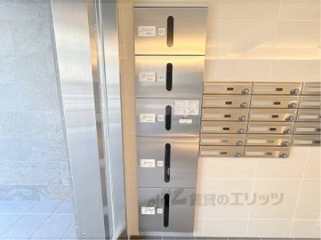 宅配ボックス