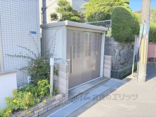 ゴミ置き場