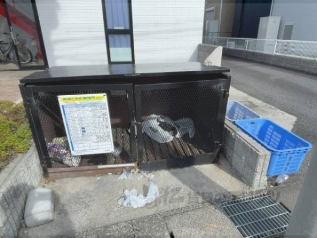 ゴミ置き場