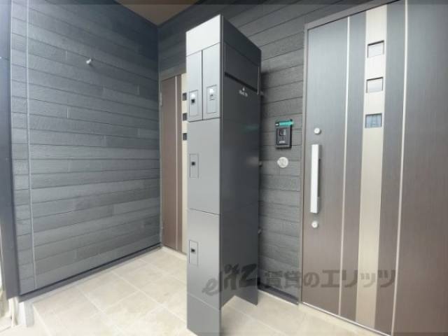 宅配ボックス　ポスト