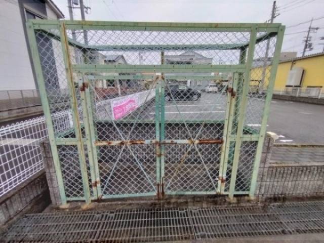 ゴミ置き場