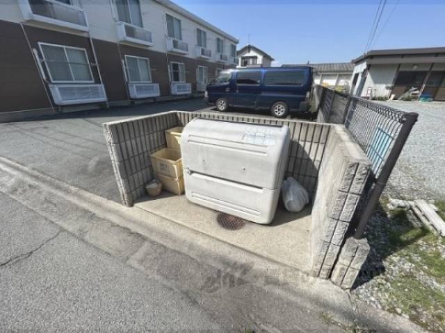 ゴミ置き場