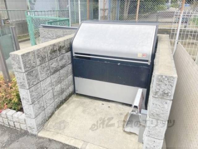 ゴミ置き場