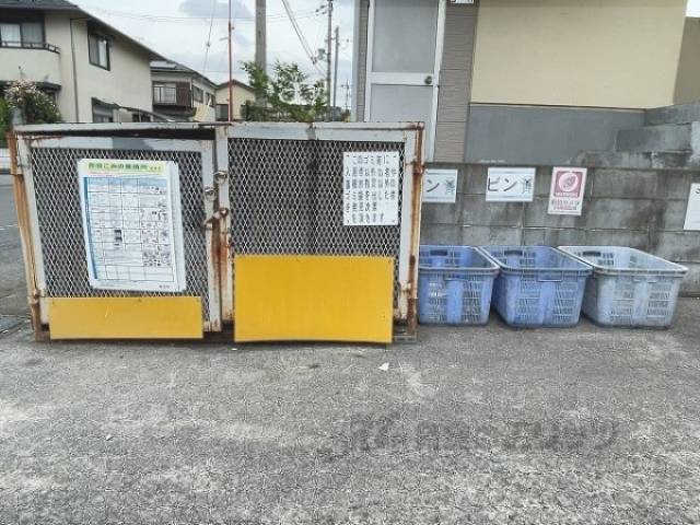 ゴミ置き場