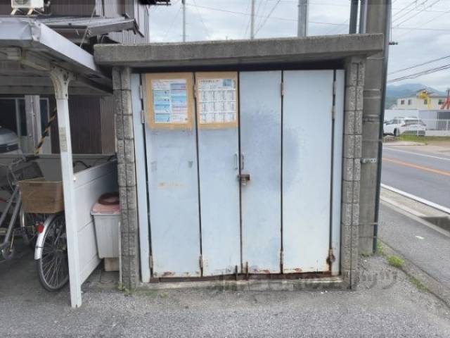 ゴミ置き場