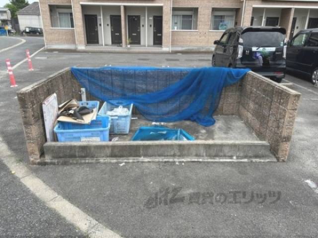 ゴミ置き場