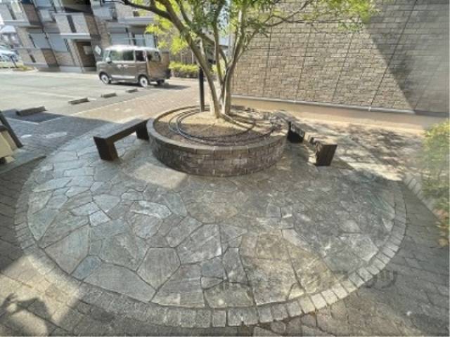 ベンチ