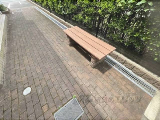 ベンチ