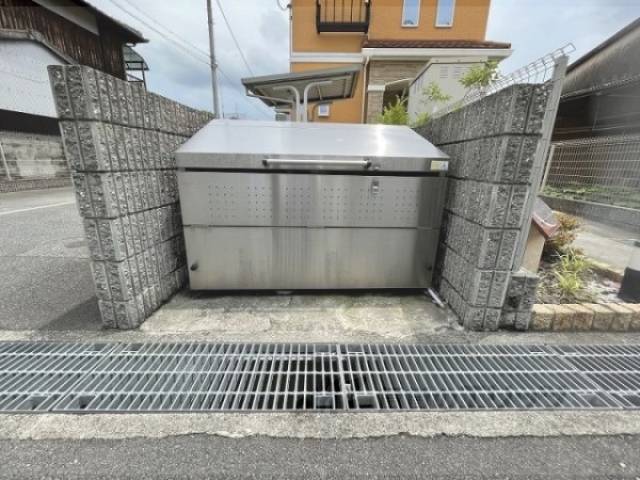 ゴミ置き場