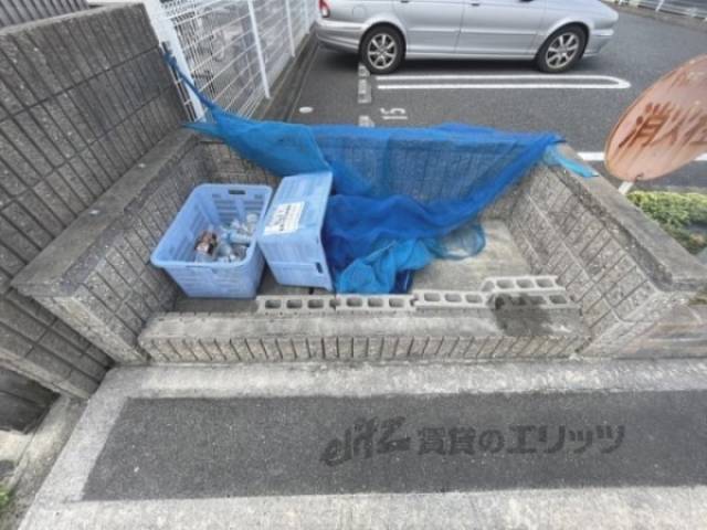 ゴミ置き場