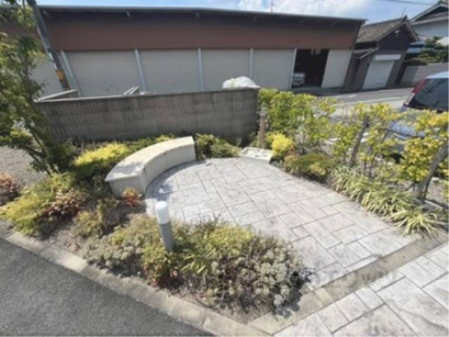 ベンチ