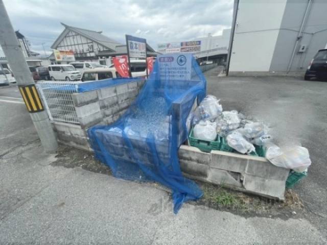 ゴミ置き場