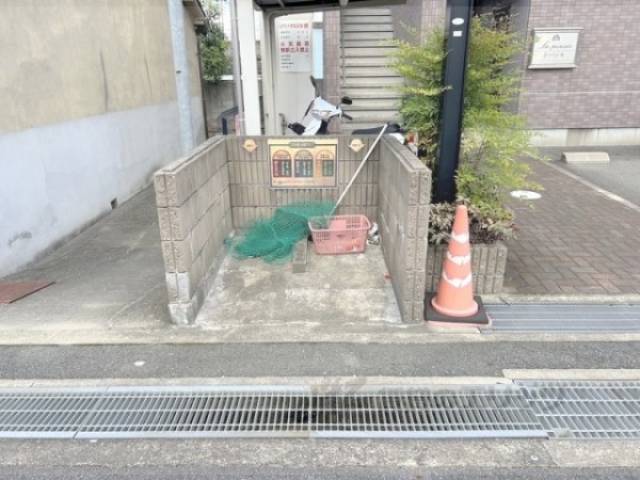 ゴミ置き場
