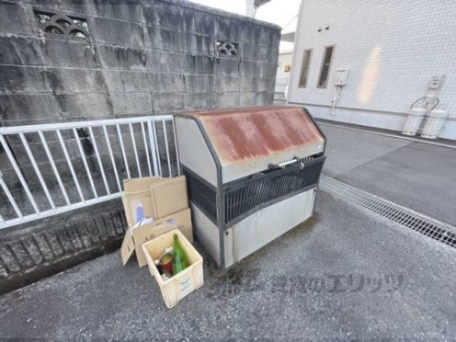 ゴミ置き場