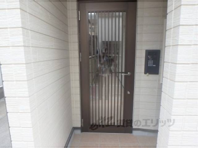 エントランス　入口