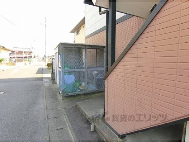 ゴミ置き場