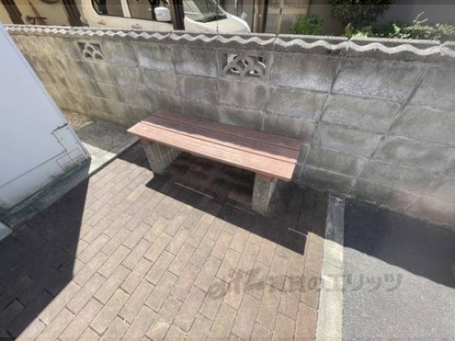 ベンチ