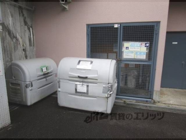 ゴミ置き場