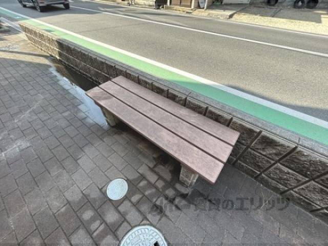 ベンチ