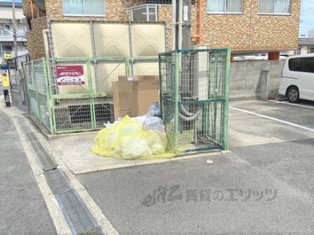 ゴミ置き場