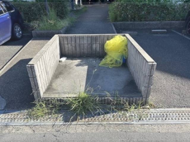 ゴミ置き場