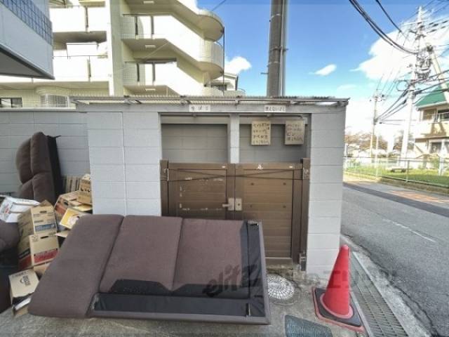 ゴミ置き場