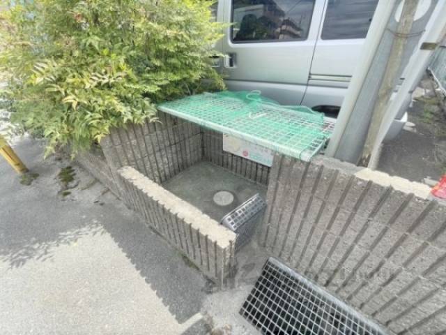 ゴミ置き場