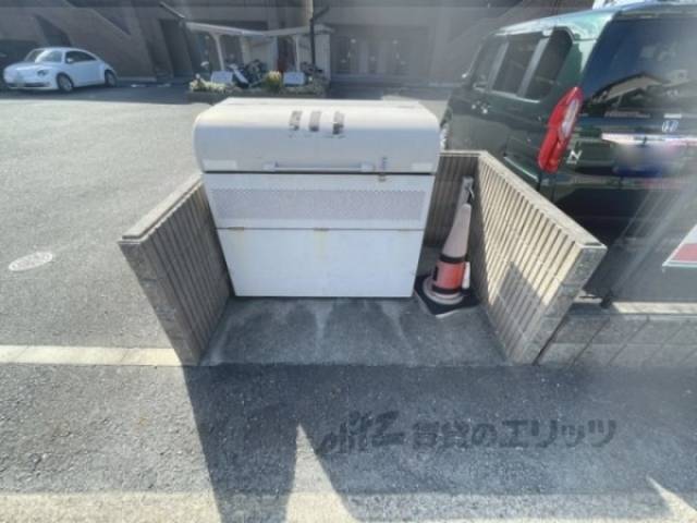 ゴミ置き場
