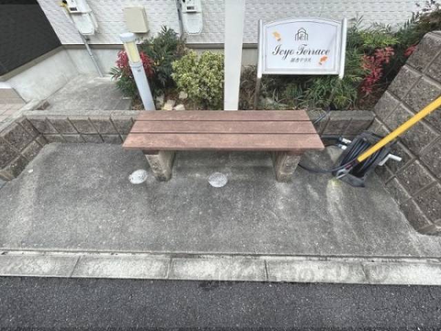 ベンチ